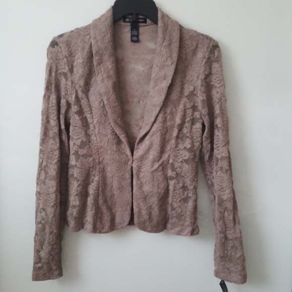 Womens Elegant Lace Blazer - Small - MACYS - Picture 2 of 15